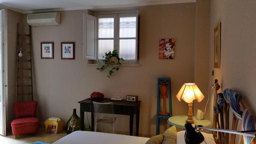 La Casa Di Dadda Hotel Messina Szoba fotó
